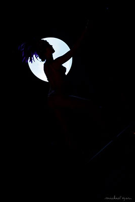 Blue Moon Cabaret - The Decadent Burlesque Soiree