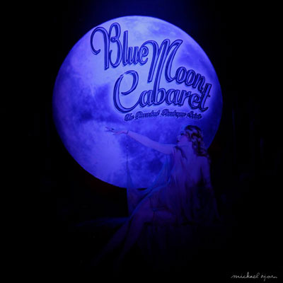 The Blue Moon Cabaret in eindhoven / the decadent burlesque soiree